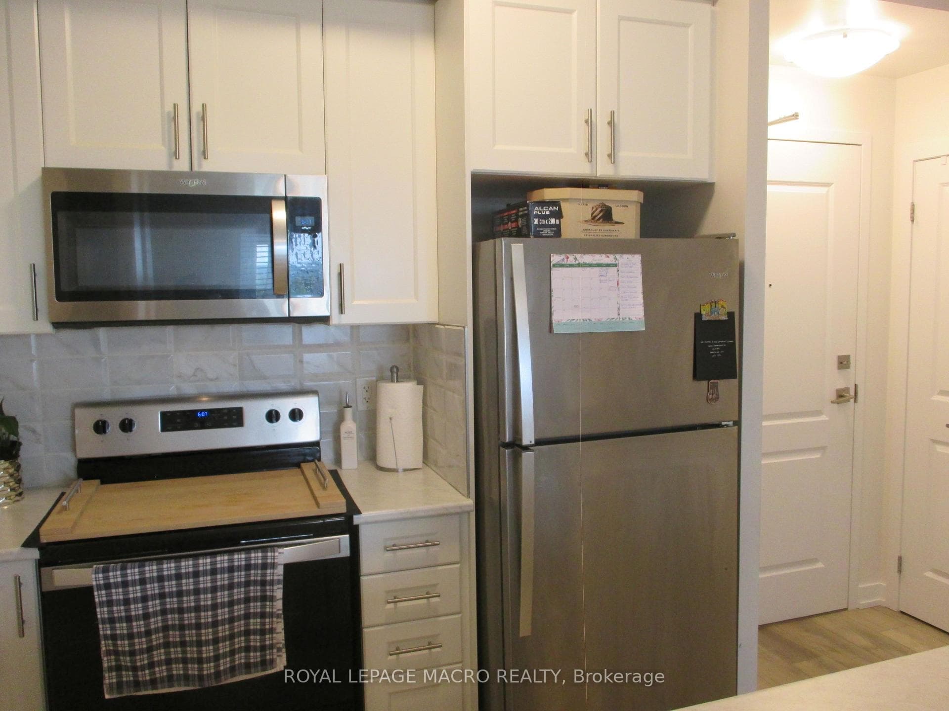 5055 Greenlane Road Unit 533 photo 13