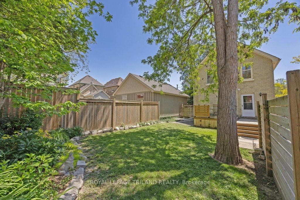 596 Rosedale Street photo 35