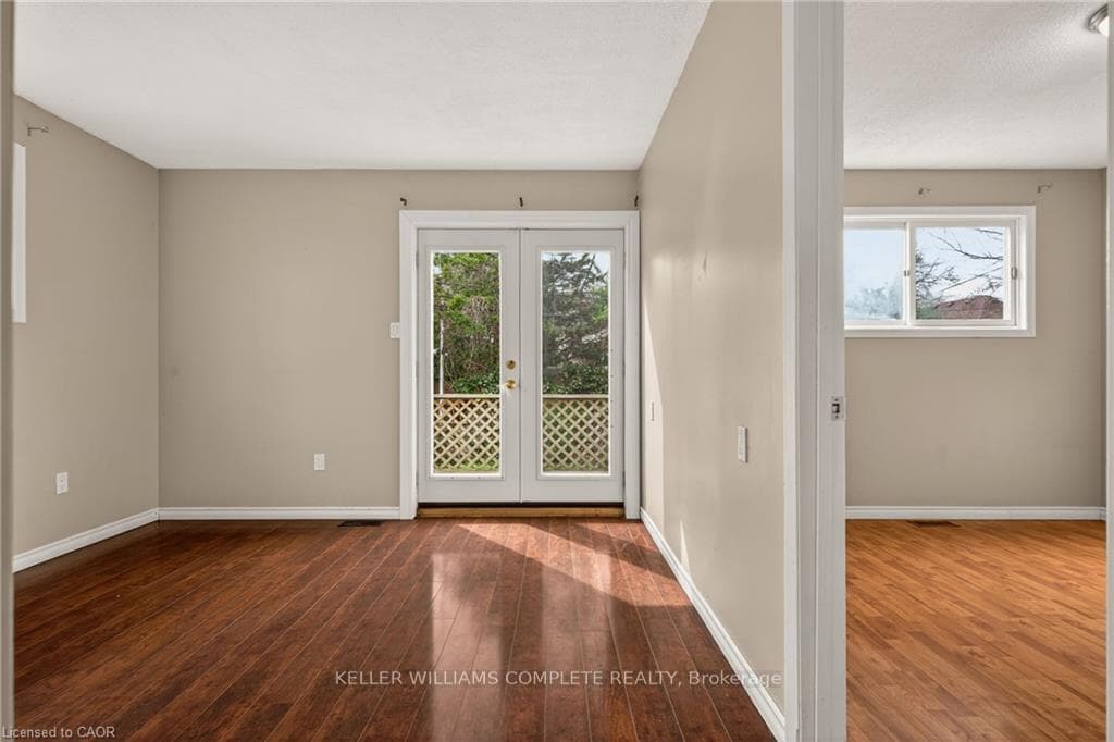 148 Huxley Avenue photo 25