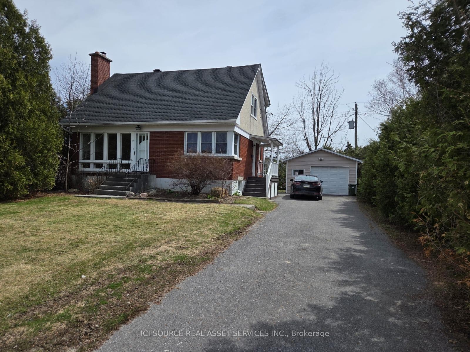 30 Sunnycrest Drive photo 3