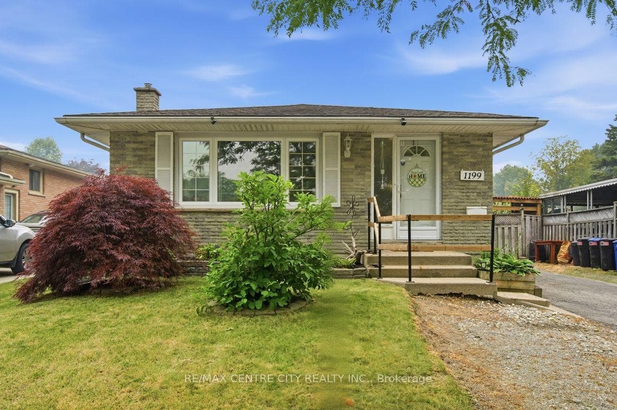 1199 Jalna Boulevard photo 3
