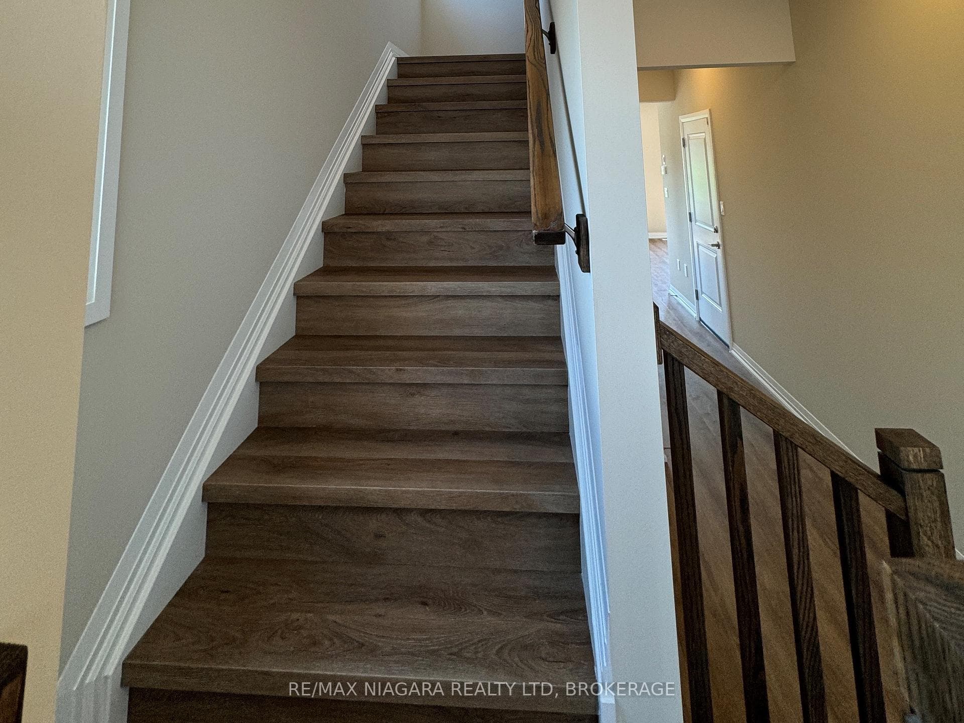 7401 Marvel Drive photo 3
