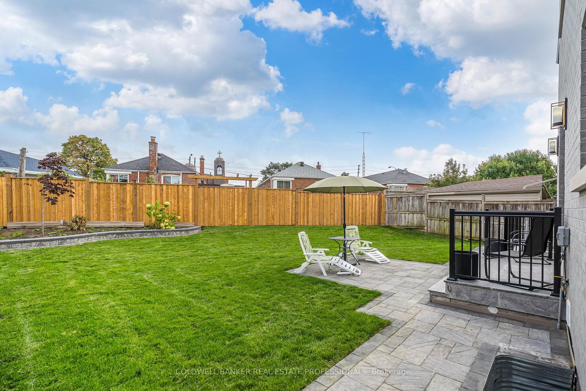 Concrete Deck - Maintenance free