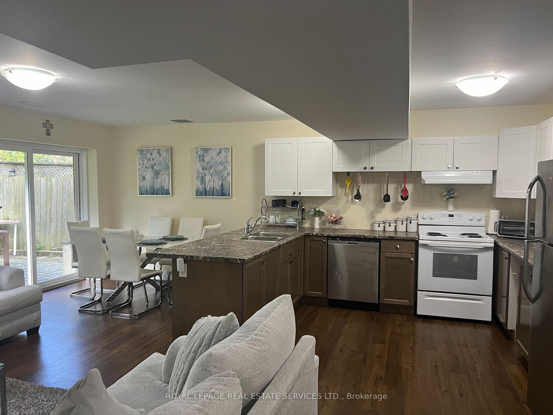 614 West 5th Street Unit 2 photo 3