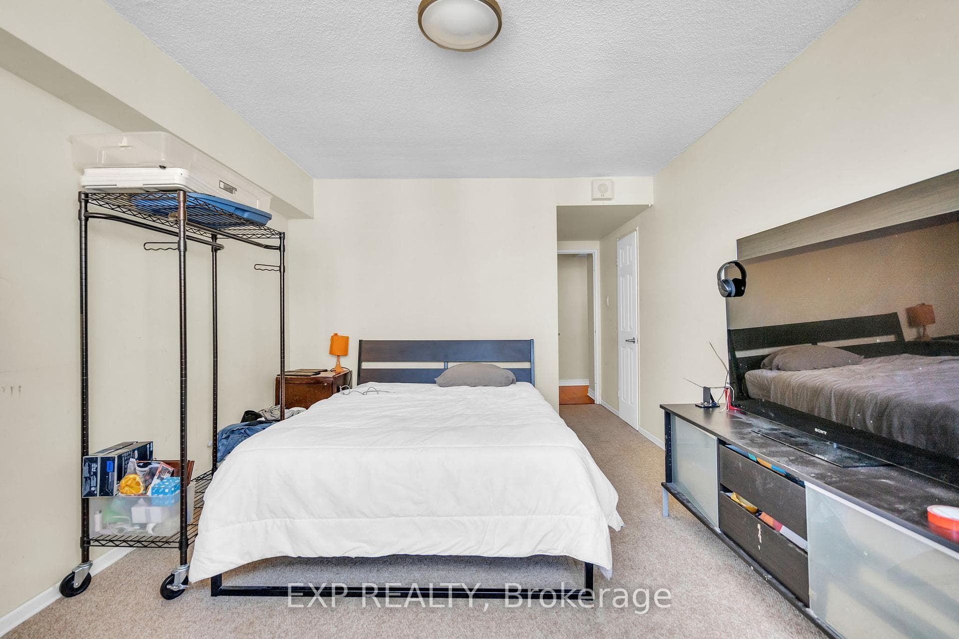 25 Silver Springs Boulevard Unit 1404 photo 18