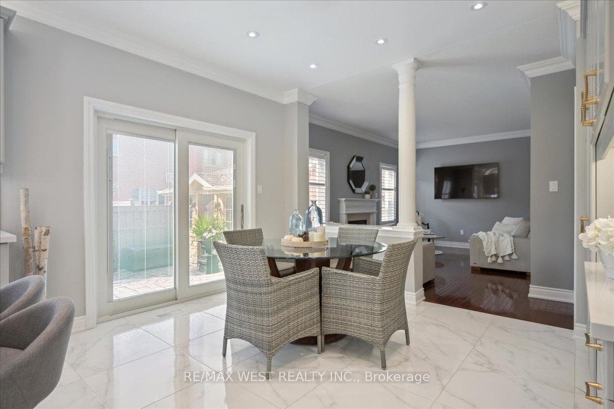3 Billancourt Crescent photo 6