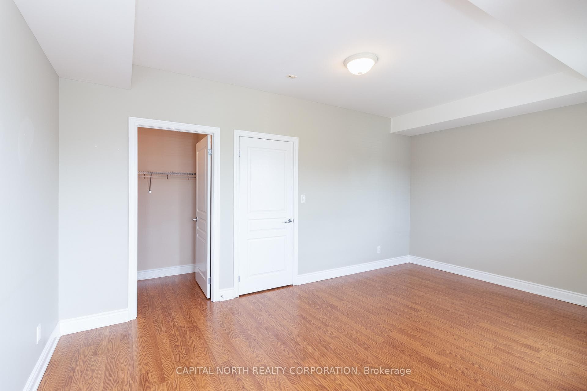9901 Keele Street Unit 305 photo 22