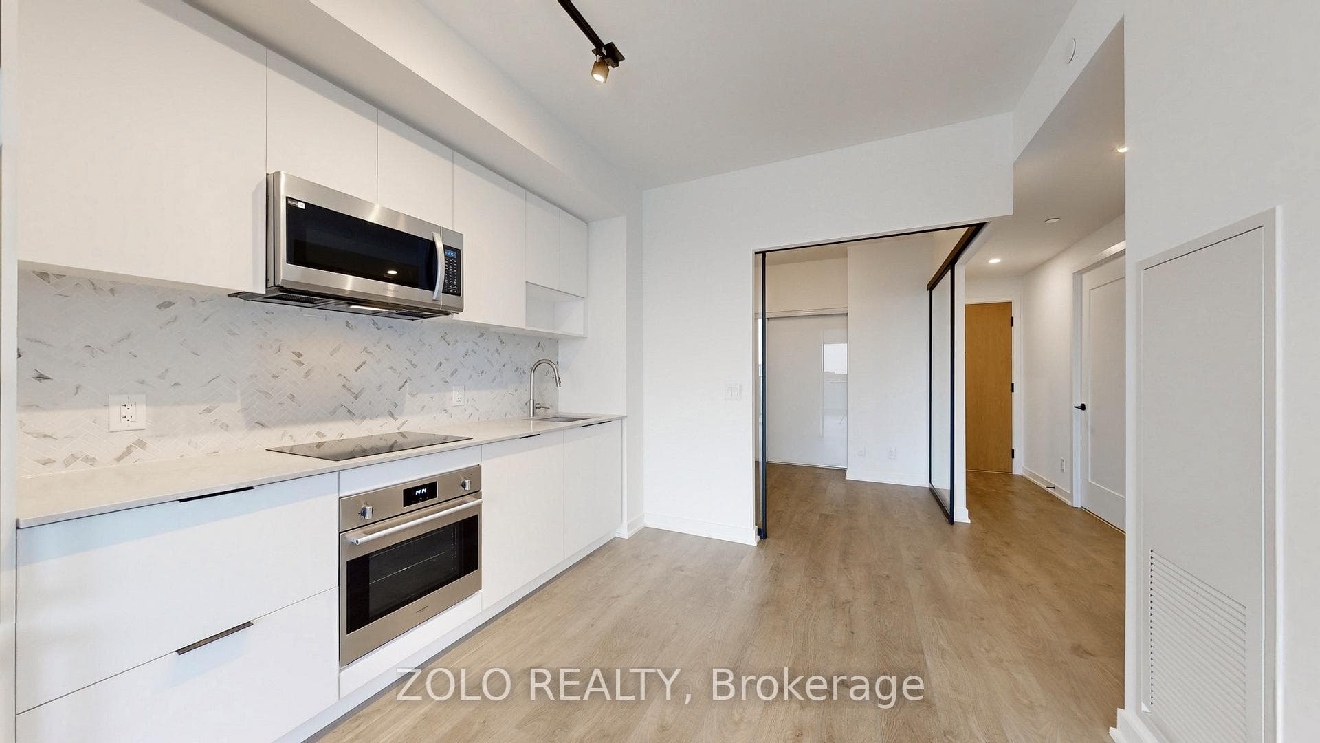 5 Defries Street Unit 1504 photo 6