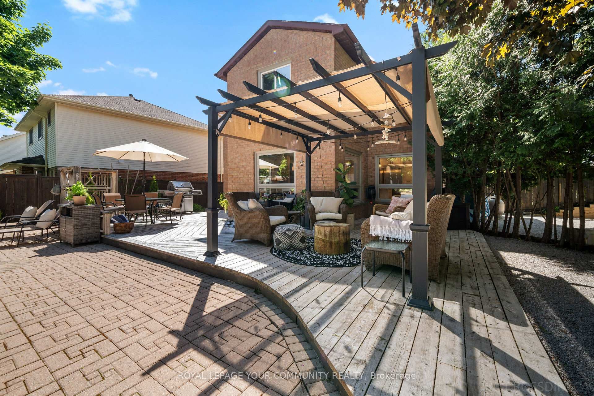 56 Moffat Crescent photo 33