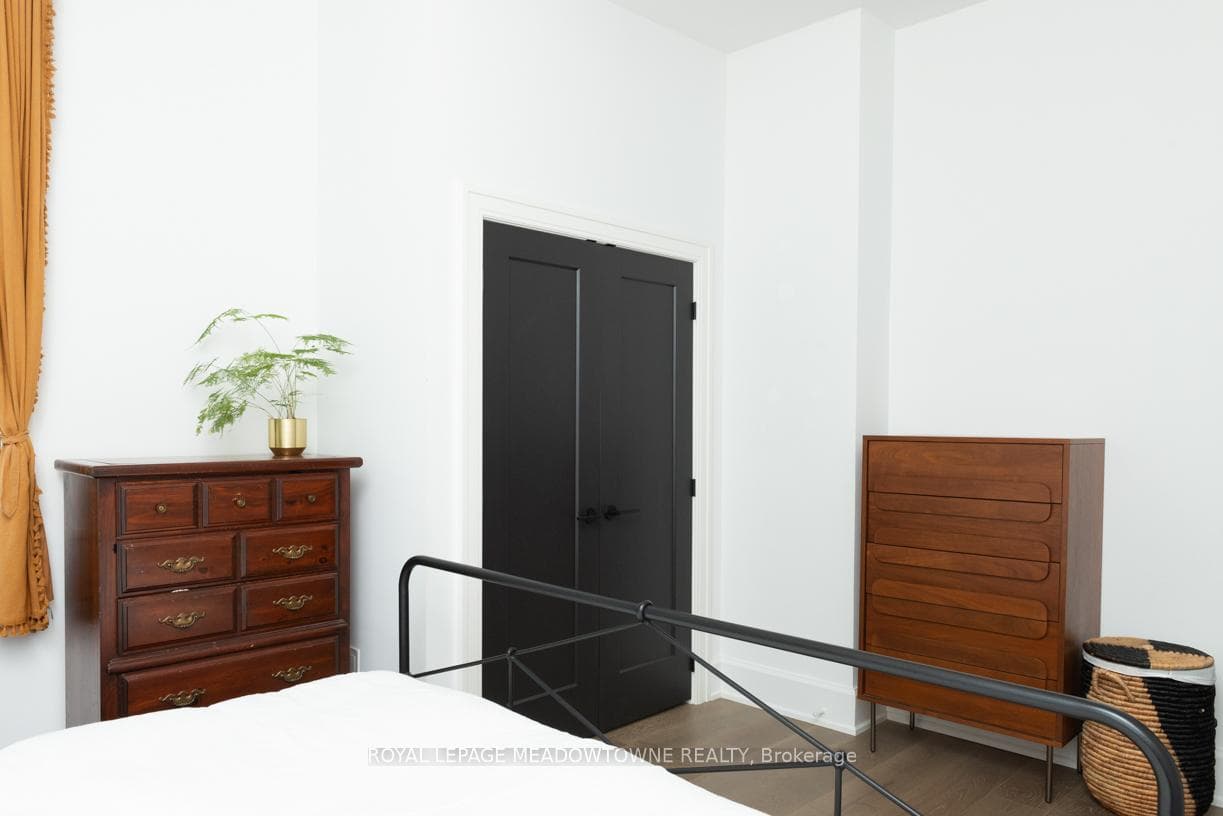 733 Arthur Street photo 19