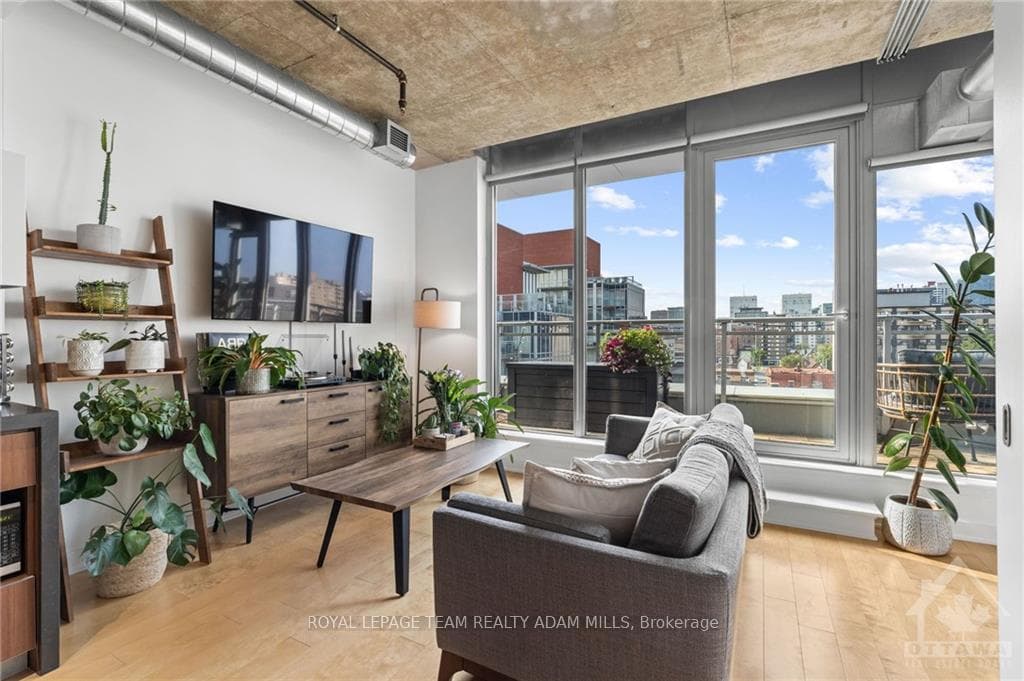 340 MCLEOD Street Unit 739 photo 14