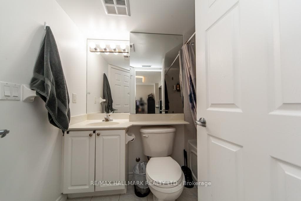 330 Adelaide Street Unit 1103 photo 23
