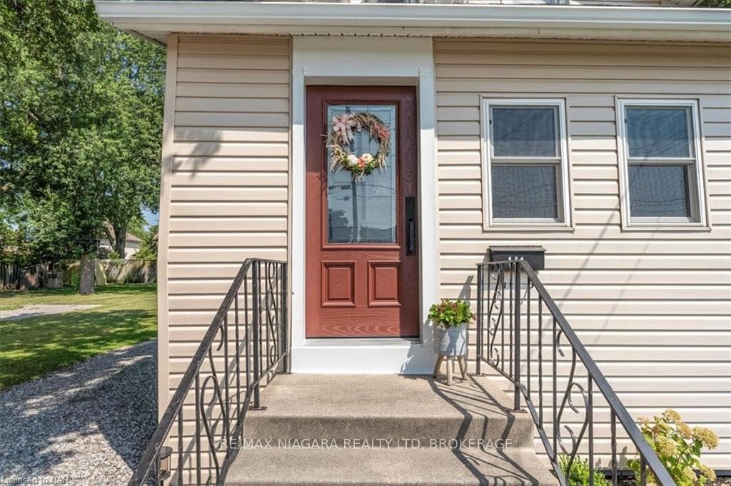 141 PRINCESS Street photo 3