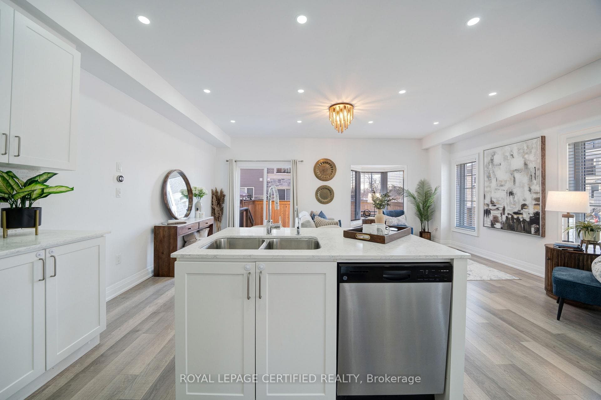 56 Kantium Way photo 12