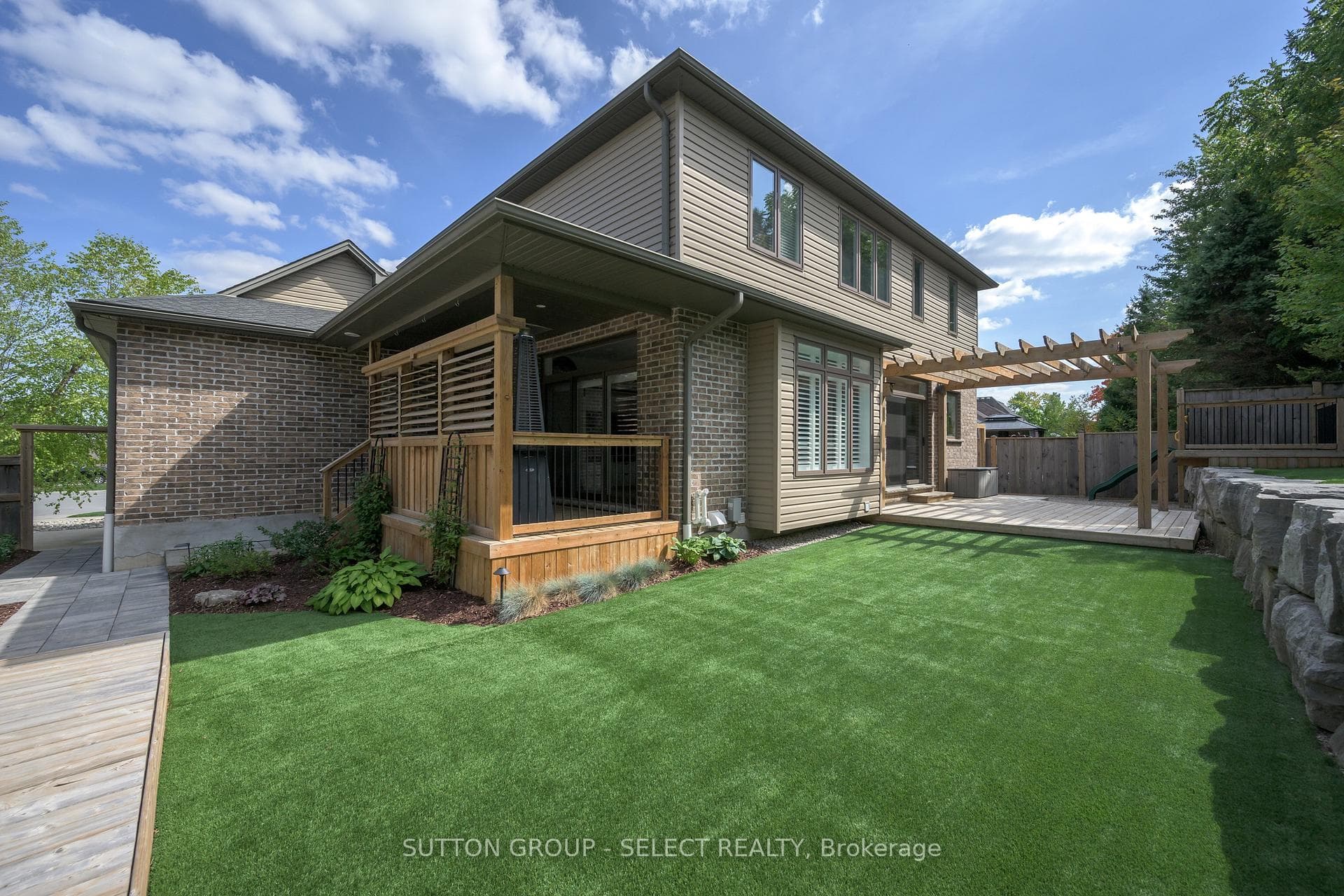 216 Martin Drive photo 44