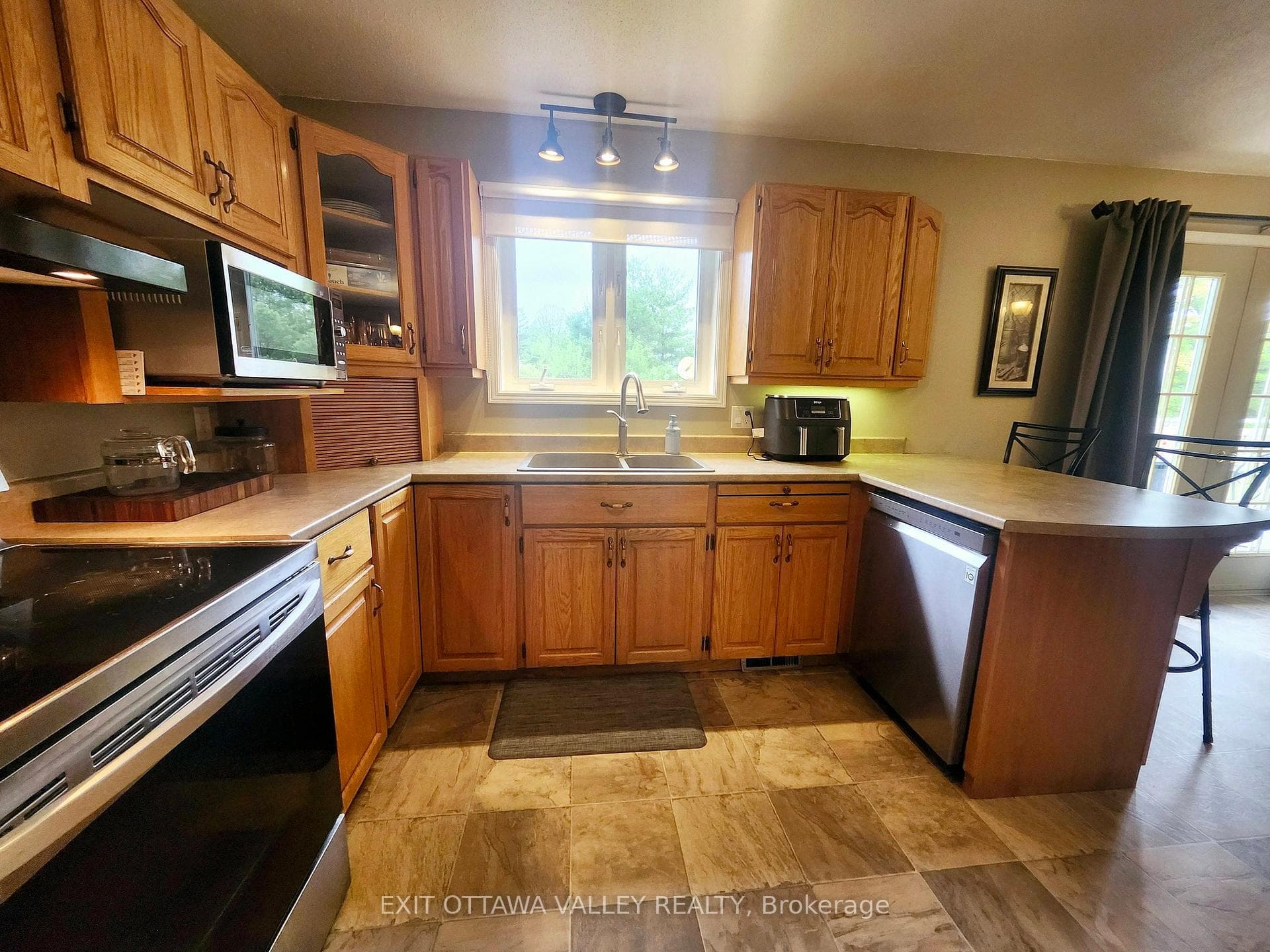 2943 B Line Road photo 7