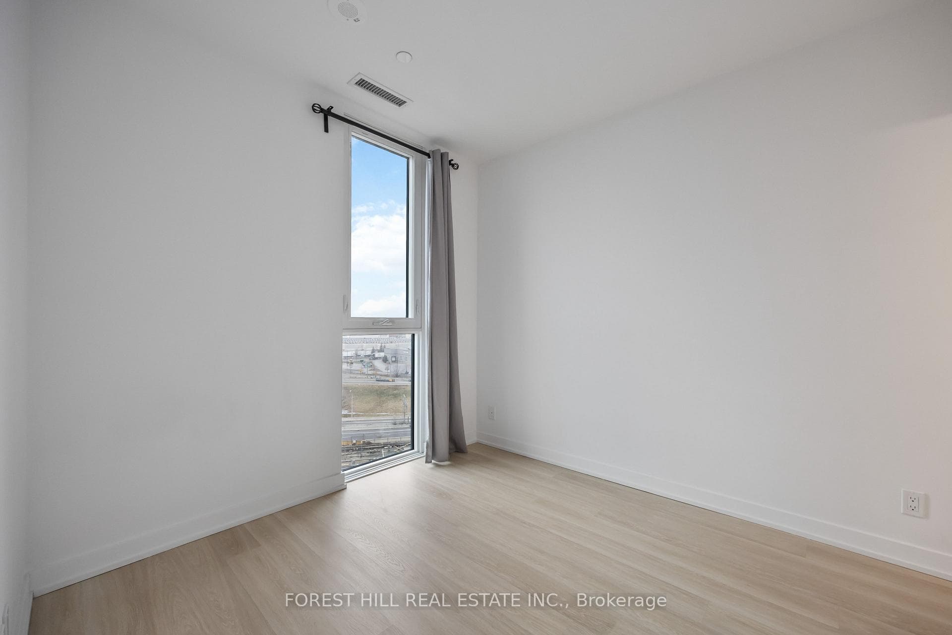 30 Tretti Way Unit 1010 photo 10