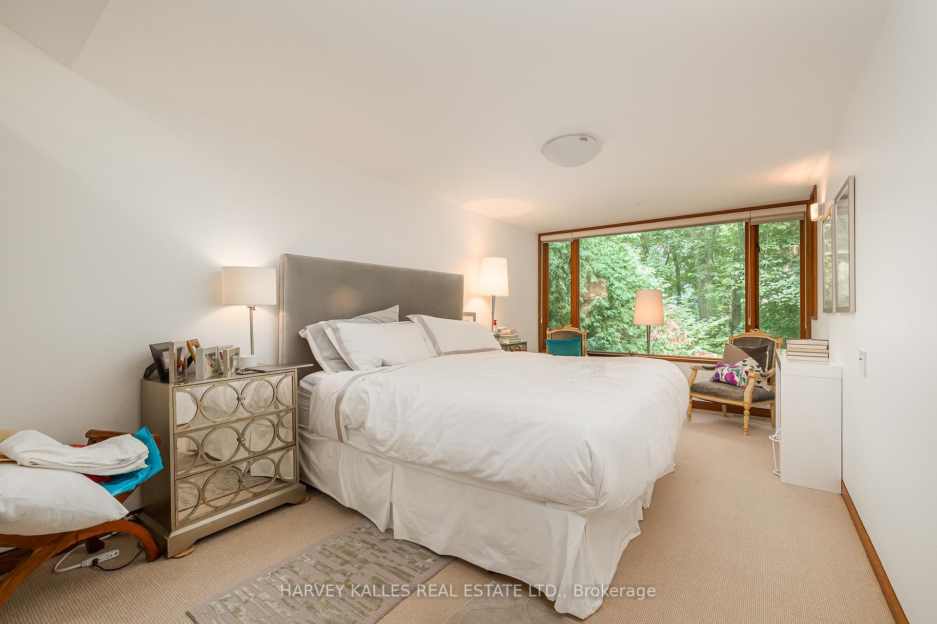 86 Cortleigh Boulevard photo 15