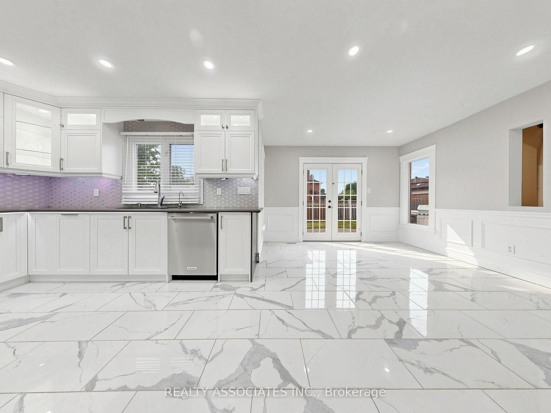 96 Zinnia Place photo 10