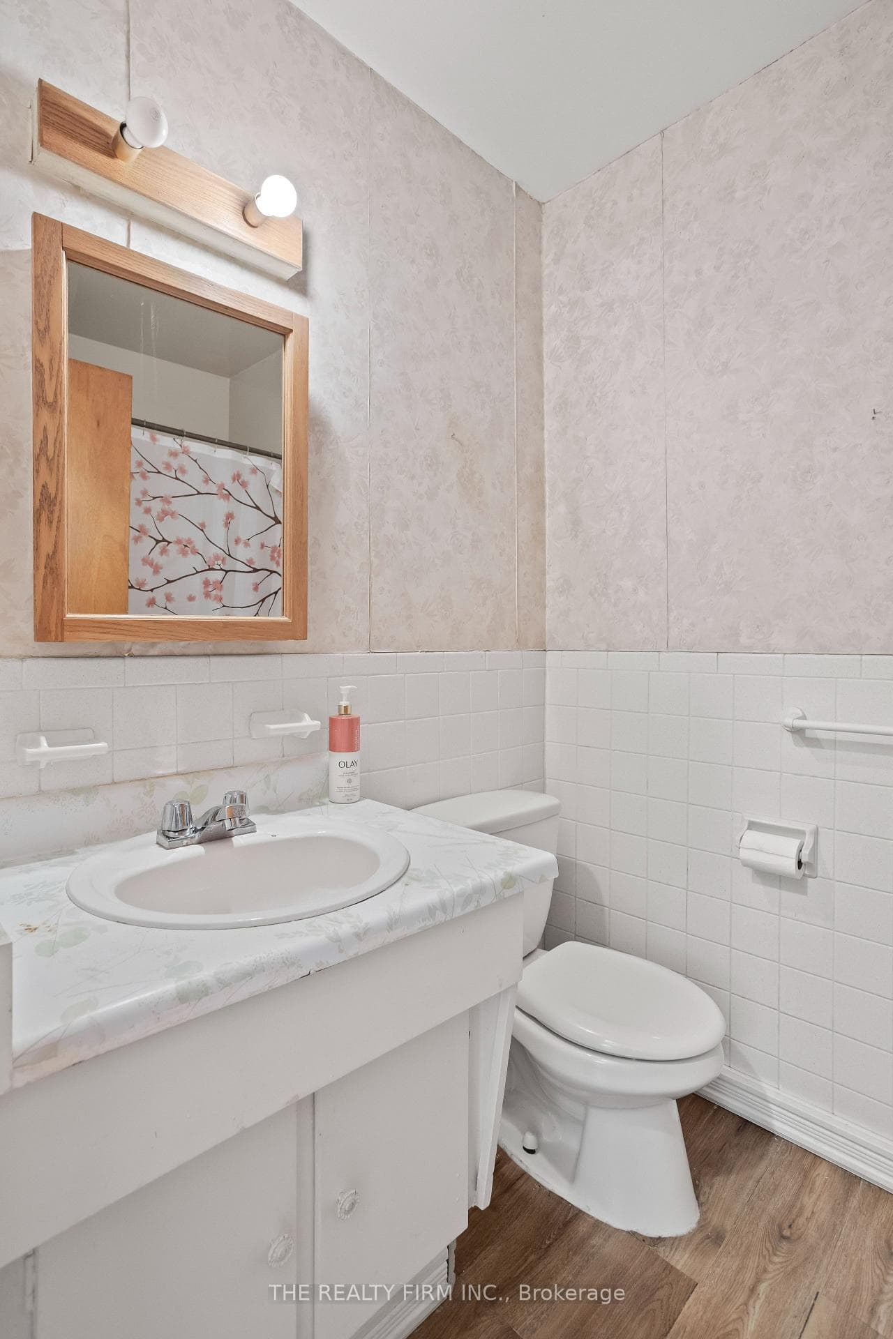 681 Ladybrook Crescent photo 23