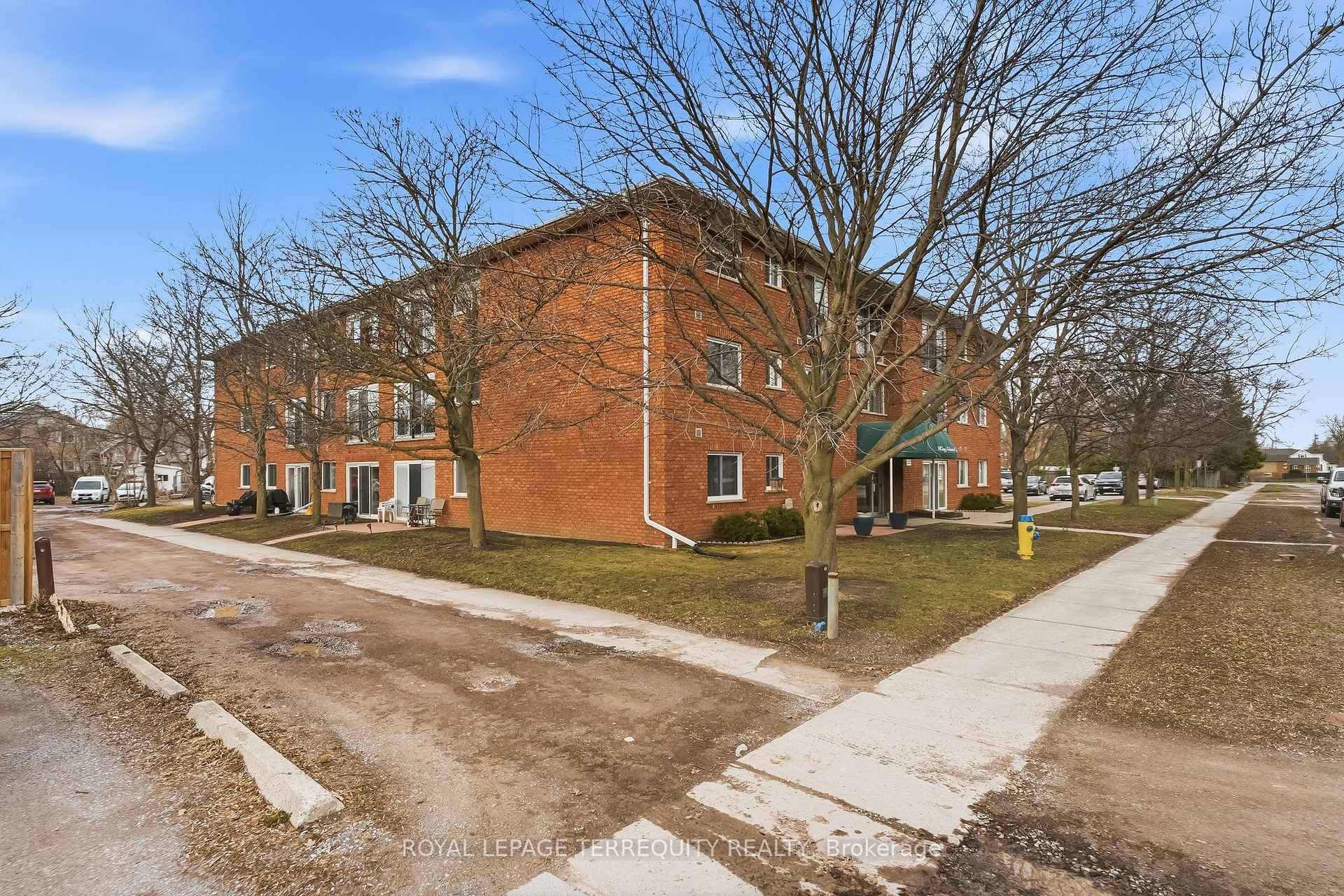 136 Ware Street Unit 307 photo 3
