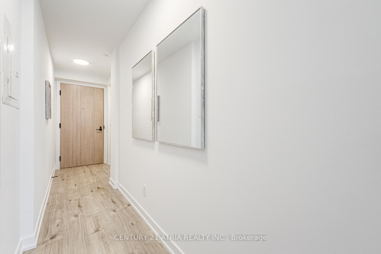 35 Parliament Street Unit 1813 photo 6