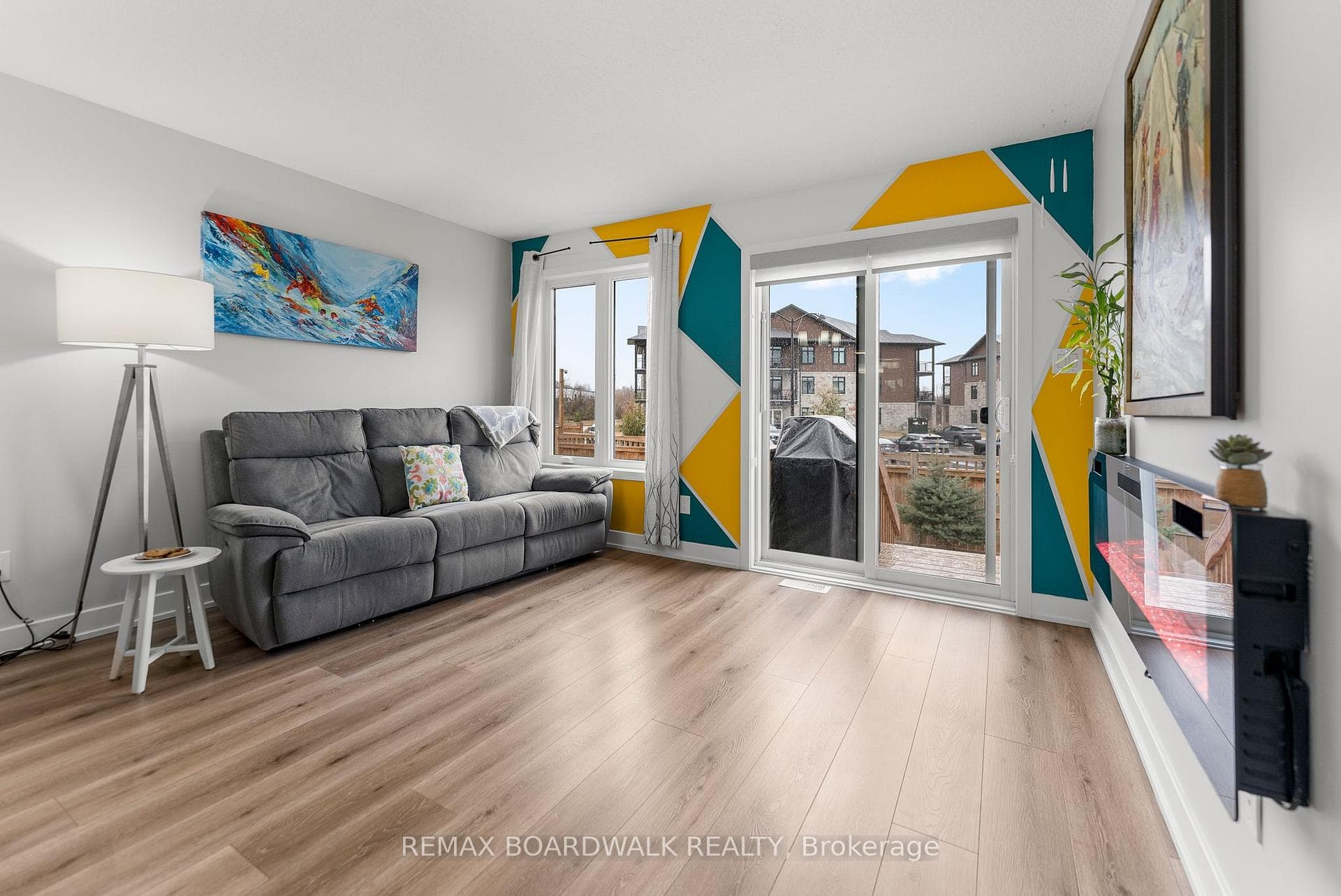 154 Ferrara Drive photo 8