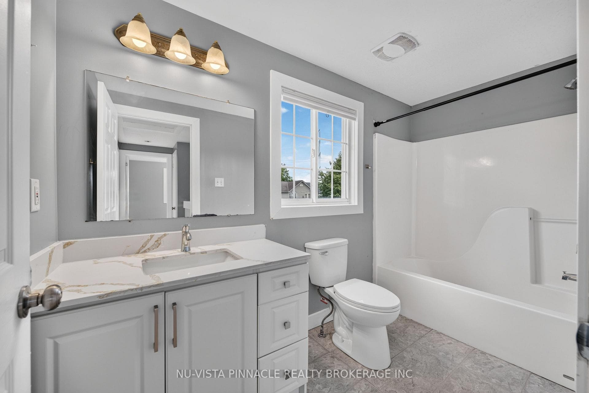 282 Fleming Drive photo 22