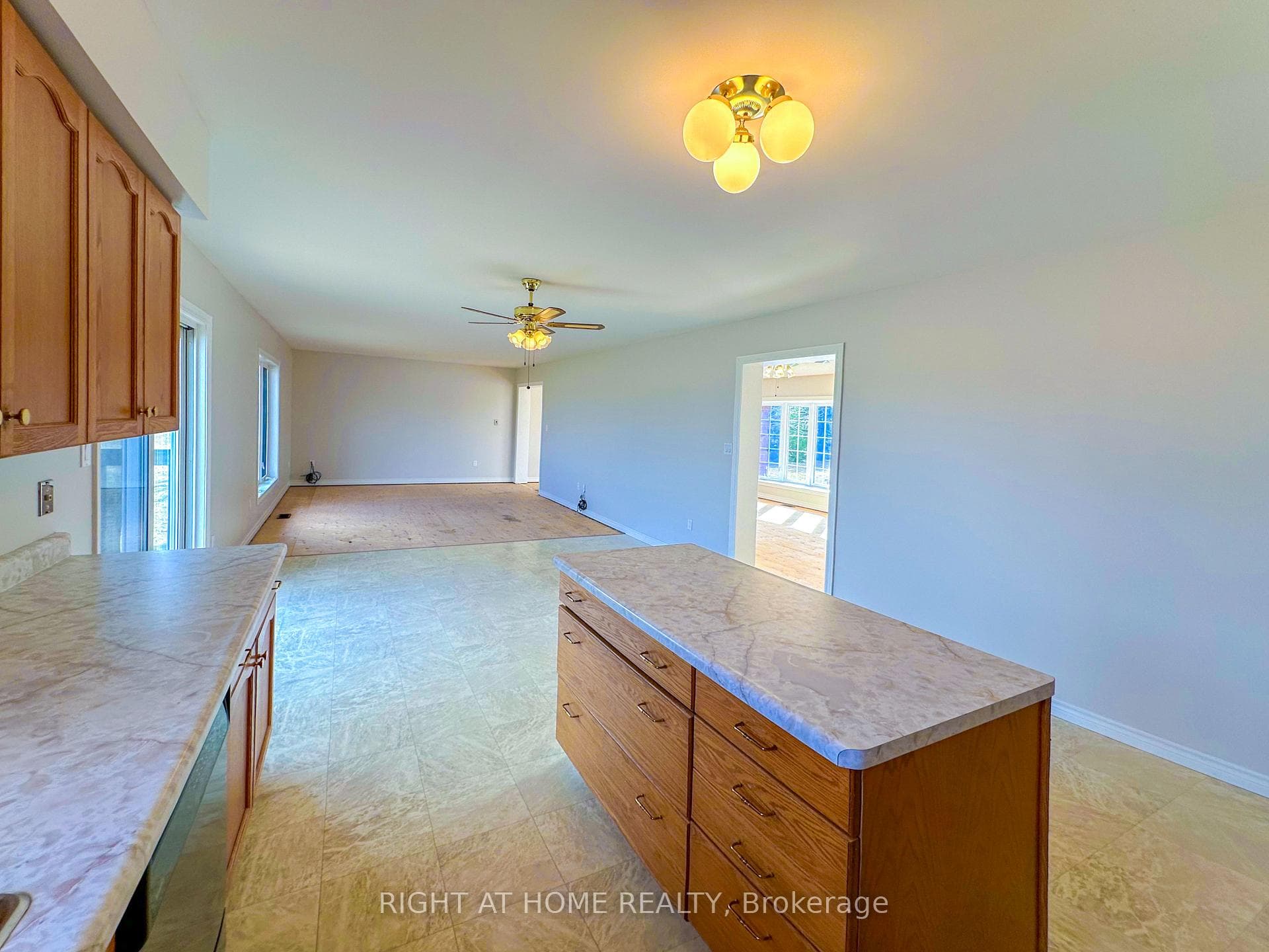 560 Davis Drive photo 20