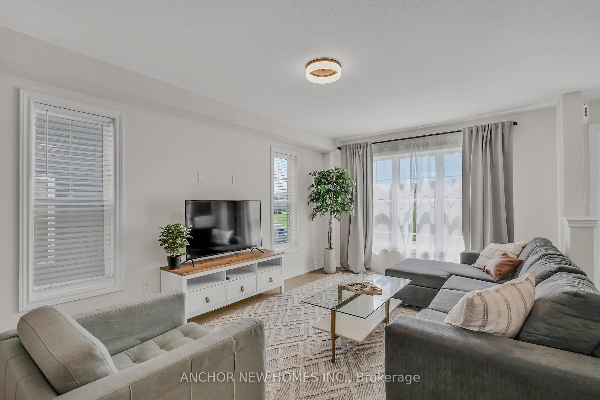 883 Broadway Boulevard photo 6