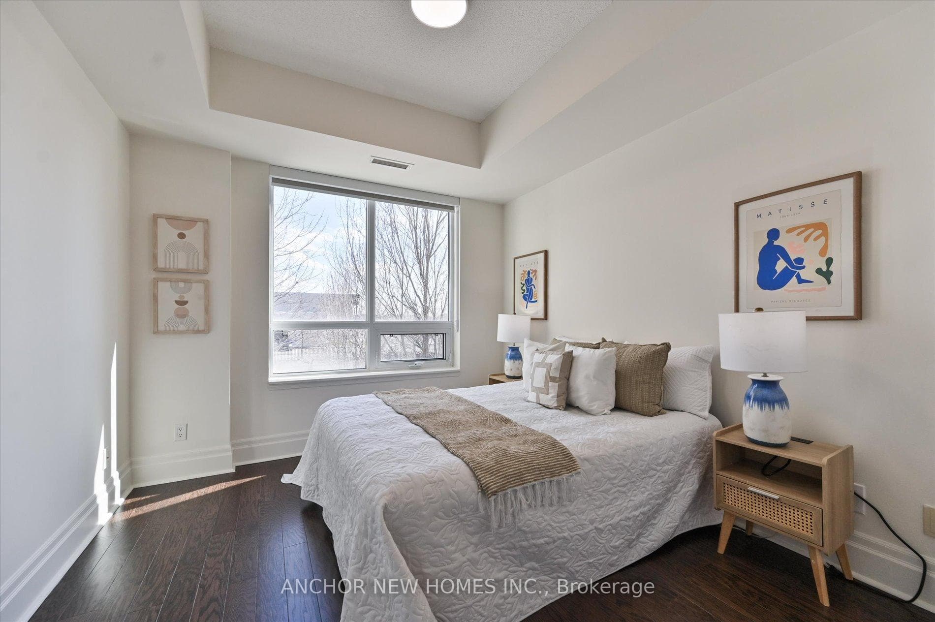 57 Upper Duke Crescent Unit 210 photo 20