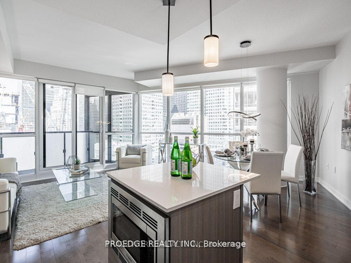 1 The Esplanade Street Unit 1504 photo 16