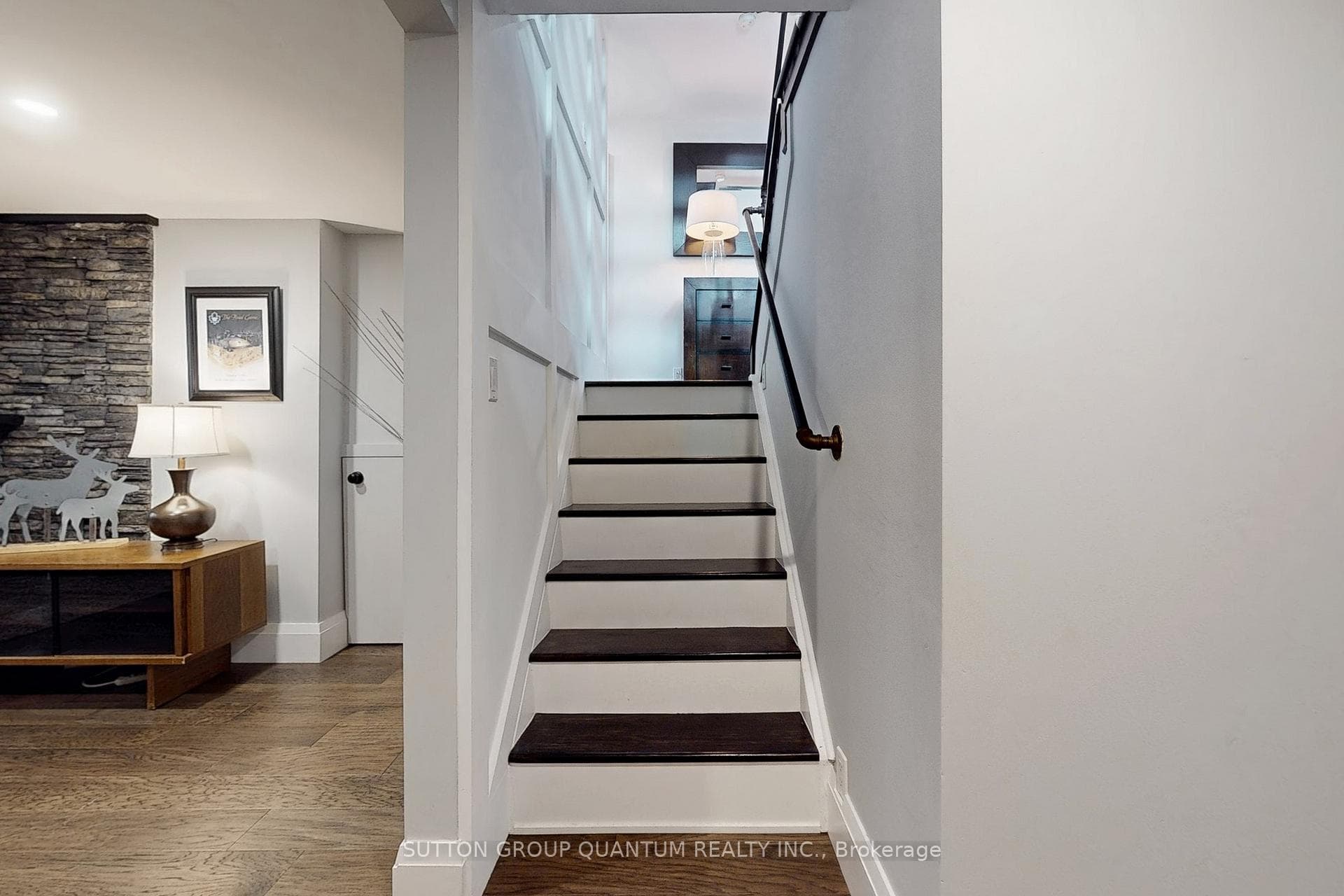 2368 Ventura Drive photo 22