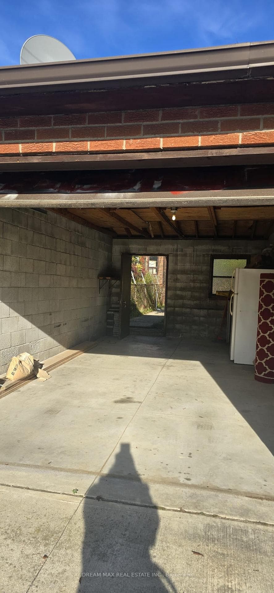 46 Bristol Avenue photo 40
