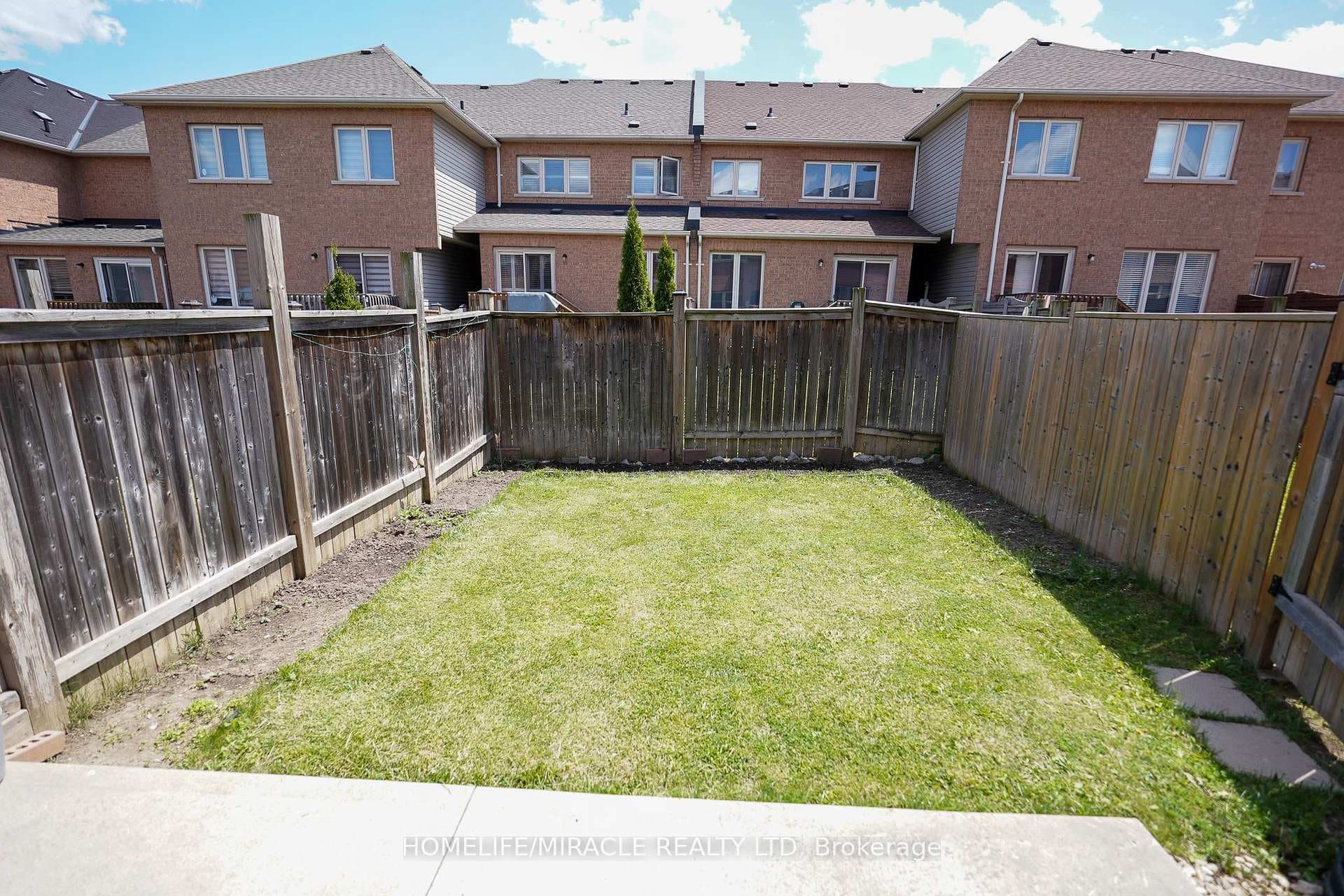 31 Lacebark Court photo 36