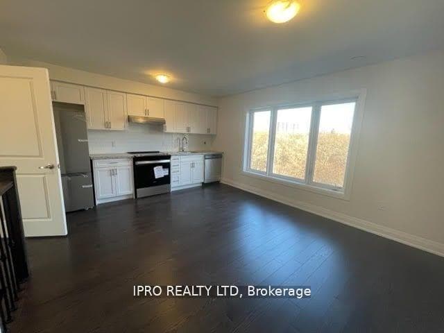 33 Wild Rose Gardens Unit B photo 5