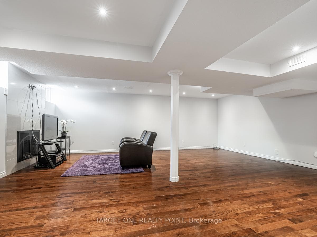 18 Brower Avenue photo 34