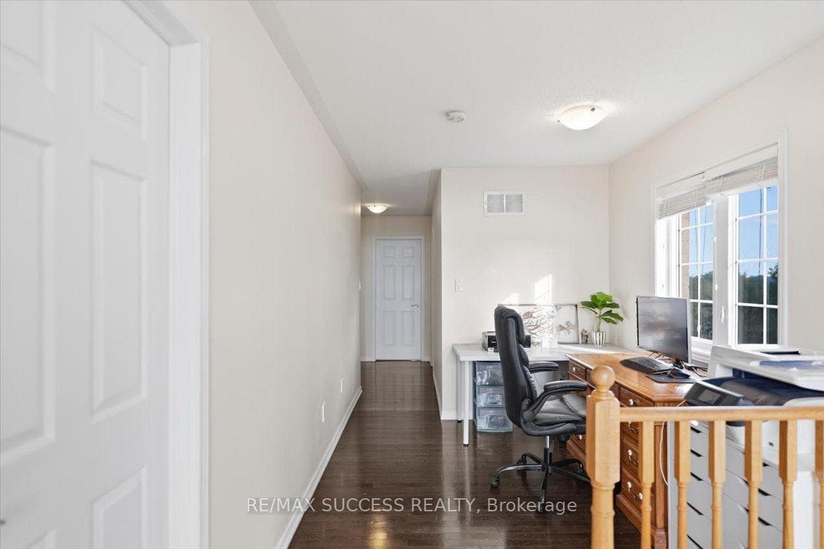 205 Nisbet Boulevard photo 25