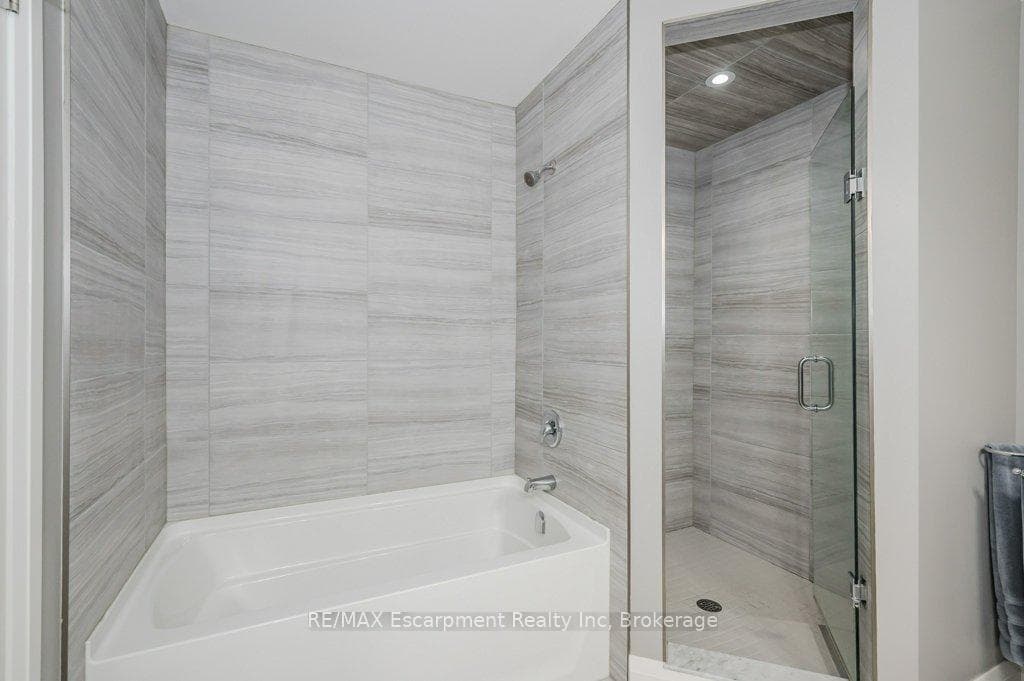 53 Frasson Drive photo 27