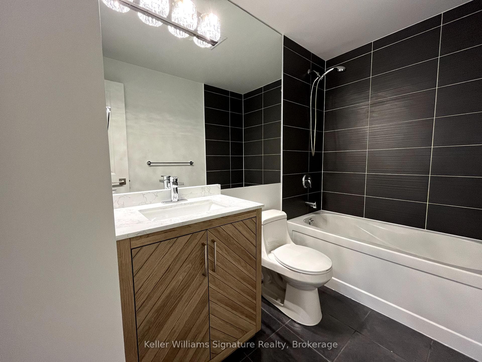 60 Absolute Avenue Unit 601 photo 25