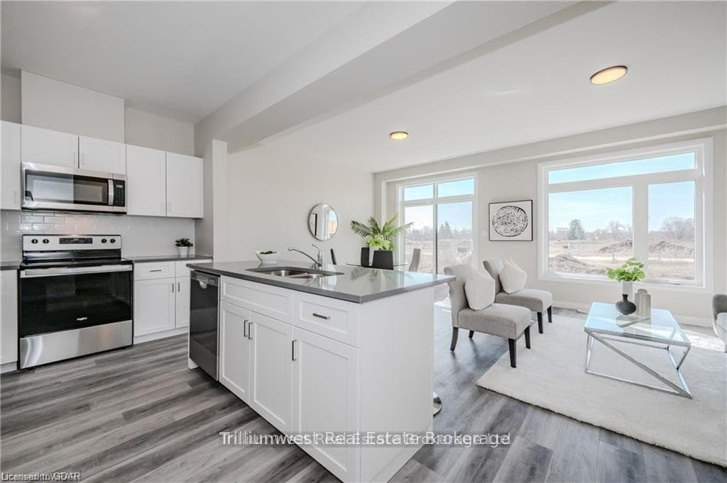 73 Ayr Meadows Crescent photo 1
