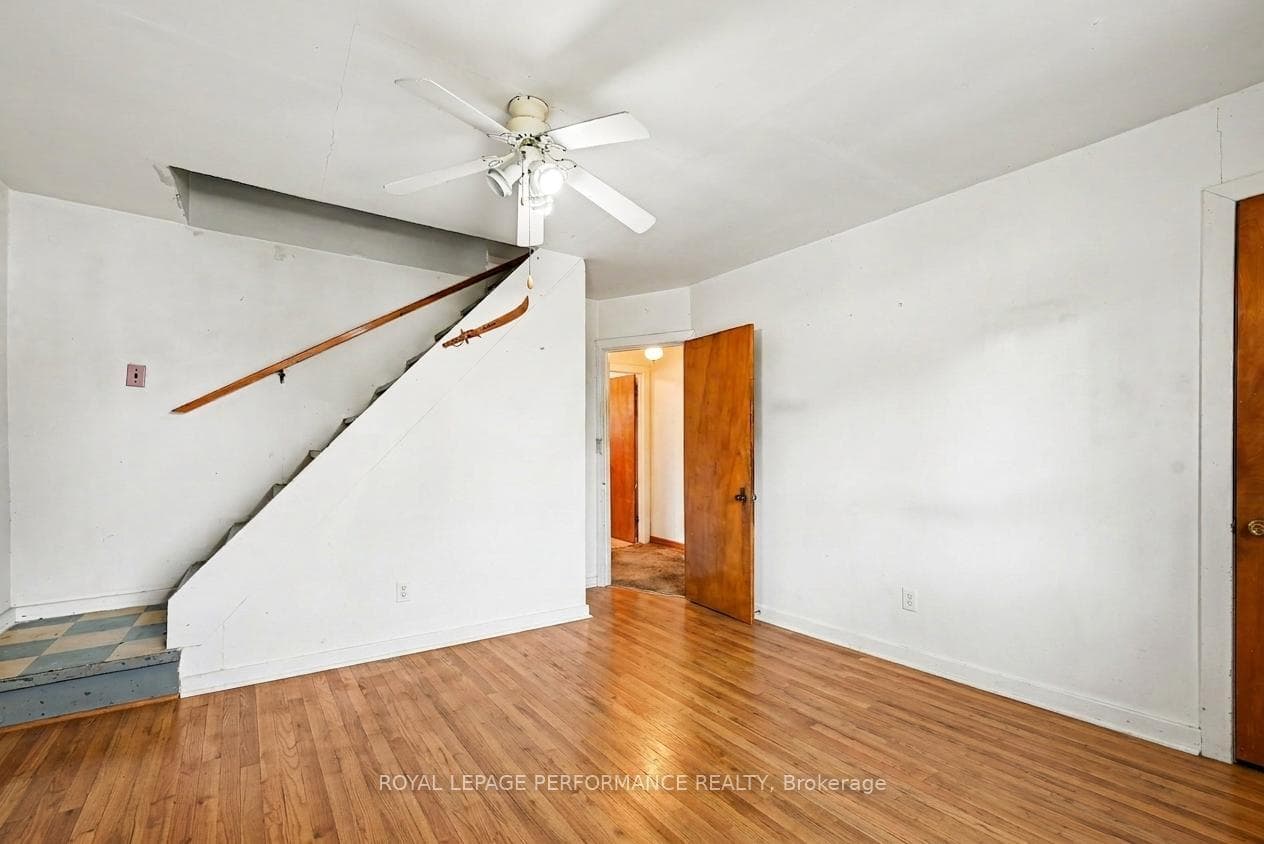50-52 Leonia Street photo 16
