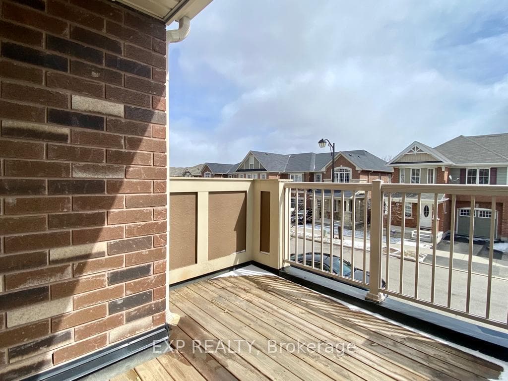 1621 Gainer Crescent photo 11
