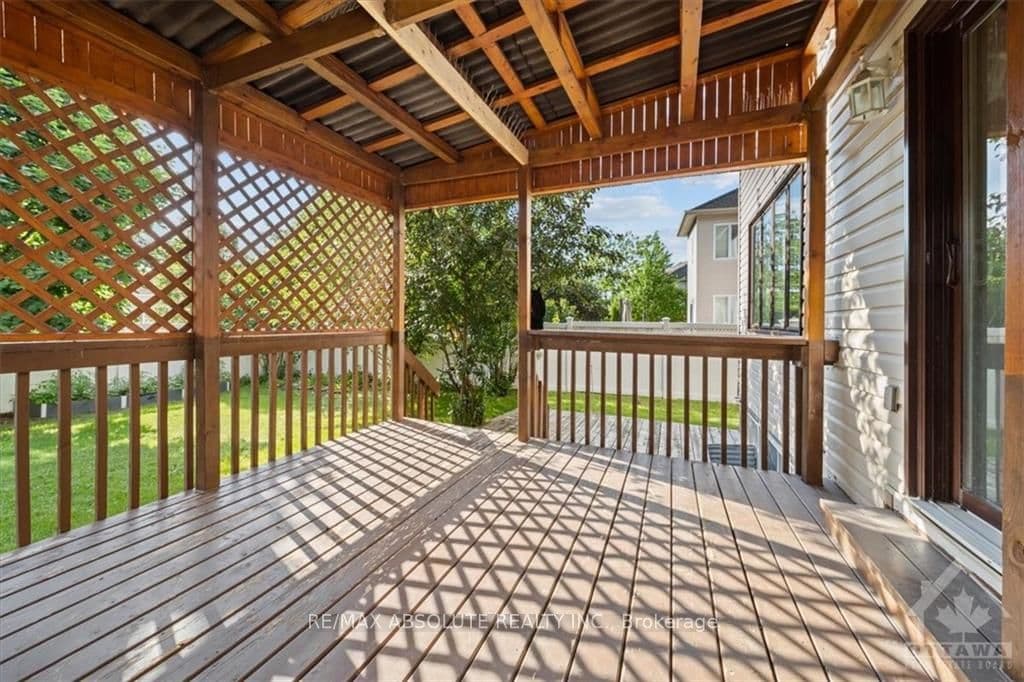33 HARTSMERE Drive photo 29