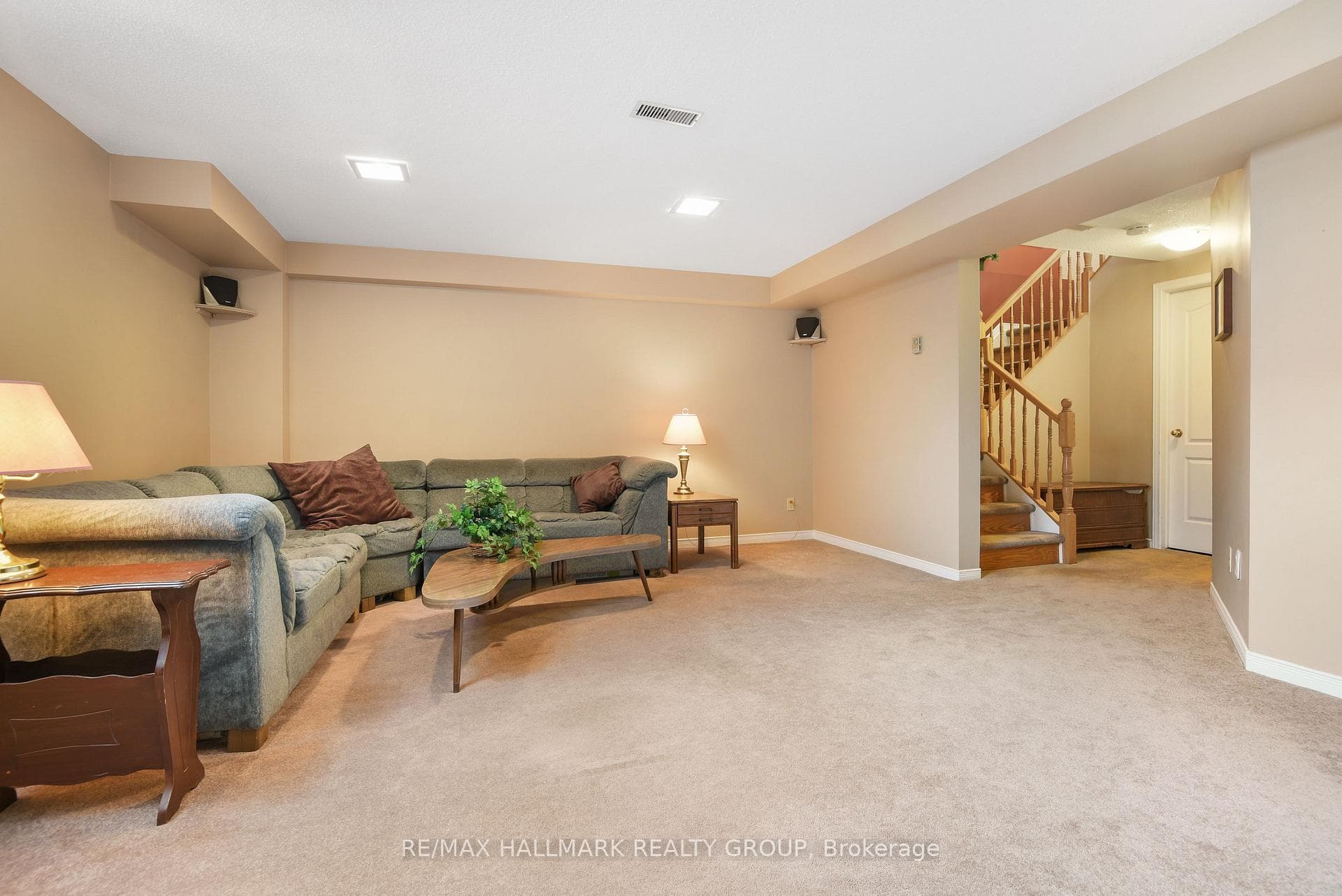 2085 Boake Street photo 29