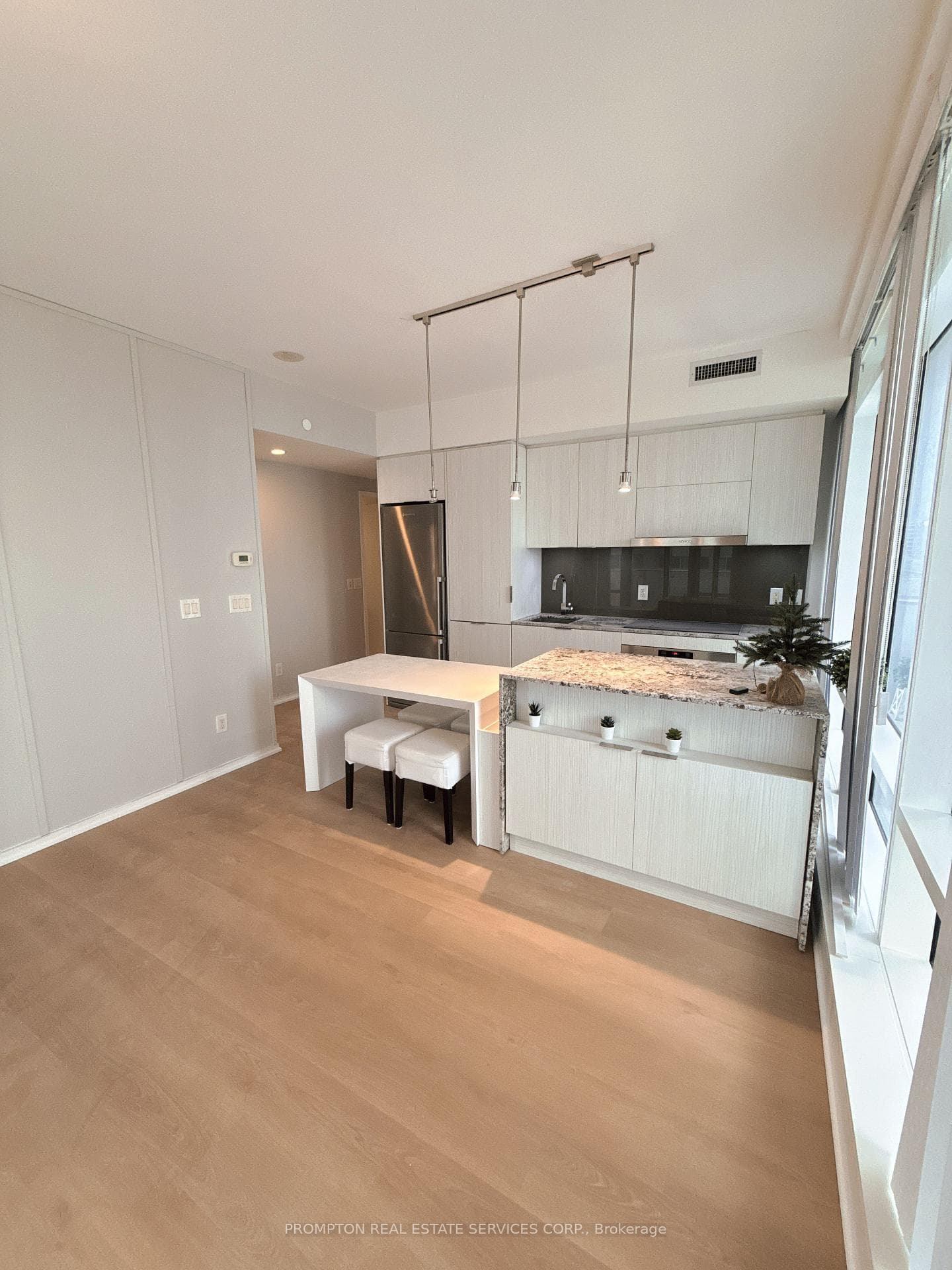 1 Bloor Street Unit 3110 photo 9