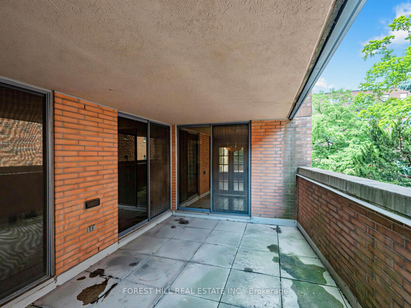 2727 Yonge Street Unit 412 photo 16