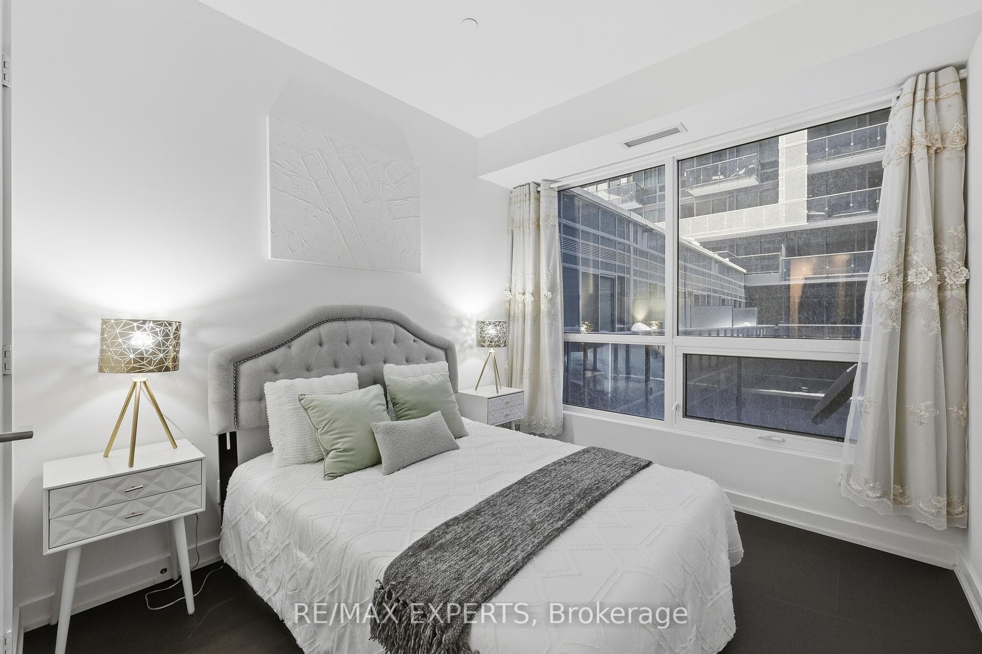 1030 King Street Unit 438 photo 9