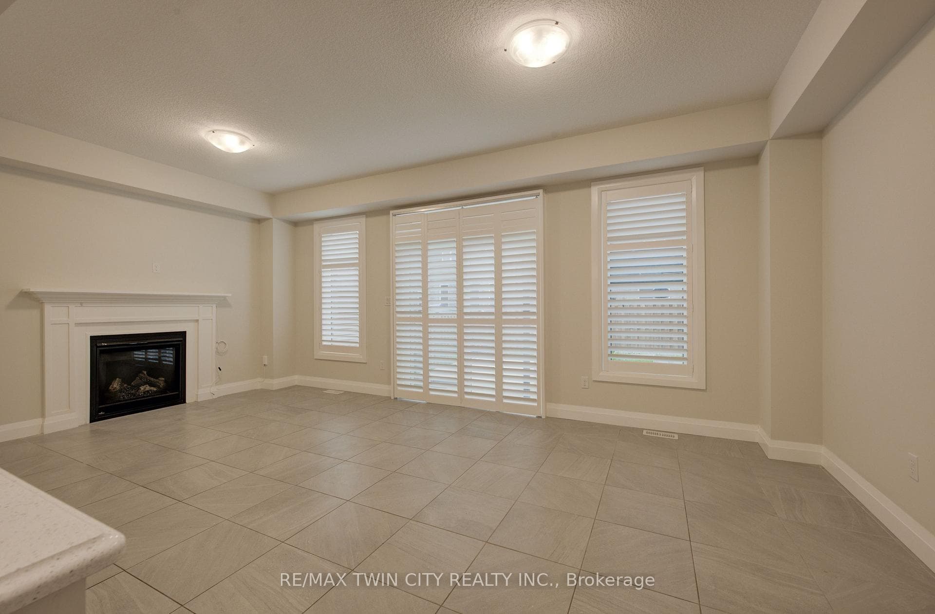 119 Links Crescent photo 15