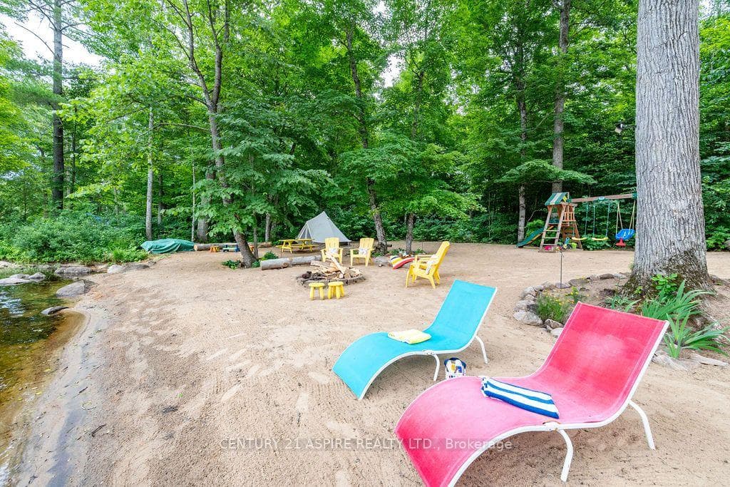 978 Rantz Road photo 10